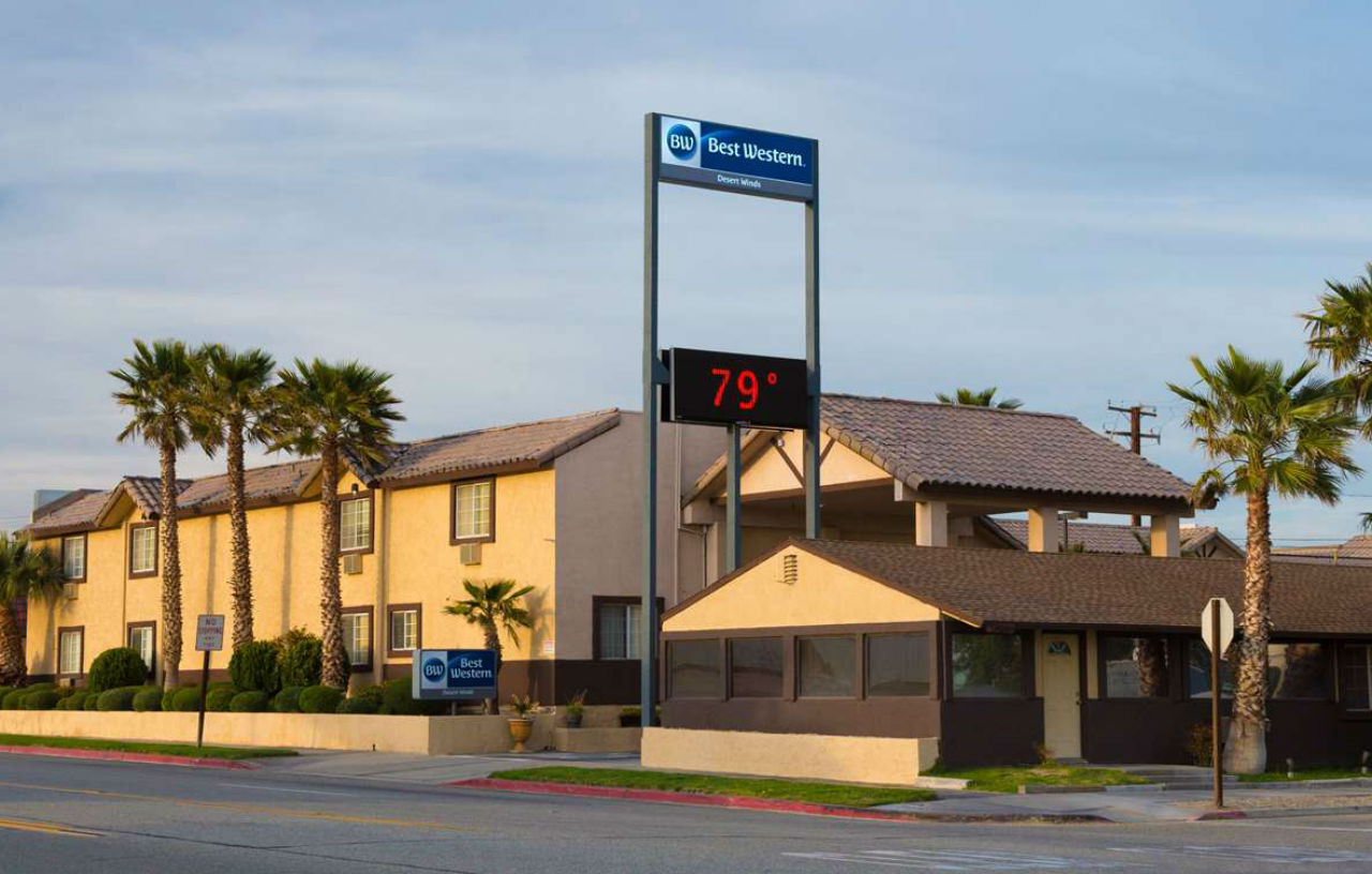 Best Western Desert Winds Hotel Mojave Exterior photo